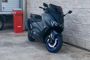 Yamaha T-Max 560