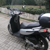 Piaggio carnaby 200