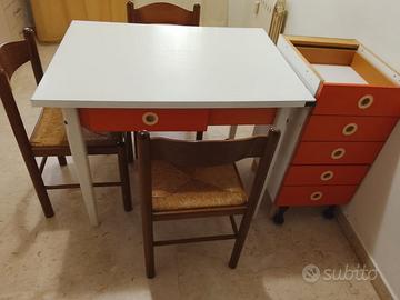 Tavolo da cucina perfetta con 4 sedie a Bra 