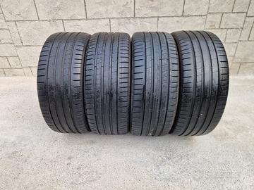 Gomme 245 40 20 