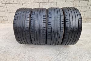 Gomme 245 40 20 