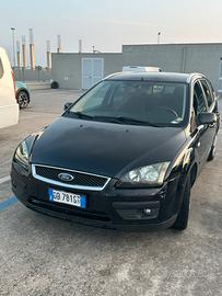 Ford focus titanium 1.800 115 cv