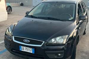 Ford focus titanium 1.800 115 cv