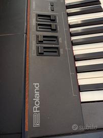 Roland RD-300S 88 tasti + cavalletto OMAGGIO