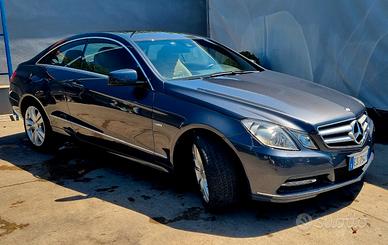 Merc E cpè 220 tagliandi cert. Poss. FINANZIAMENTO