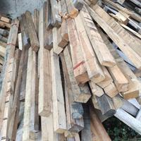 travetti in legno di diverse misure