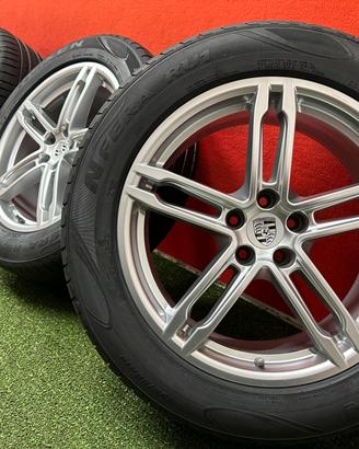 Cerchi Porsche Macan Gomme 235 55 19 - 255 50 19