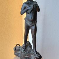 Statua in bronzo Varlese con colonna in marmo