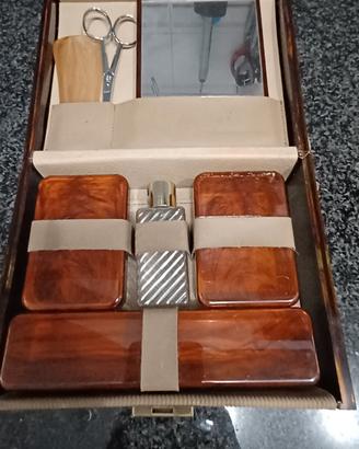 Necessarie vintage anni '60 completa di accessori