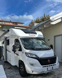 2025 CAMPER PILOTE P696S Expression