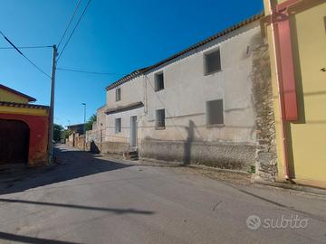 Samatzai, nella zona storica e centrale del paese,