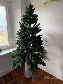 Albero di Natale con tronco