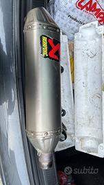 Terminale akrapovic