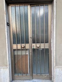 Porta d’ingresso in vetro – 220 × 120 cm