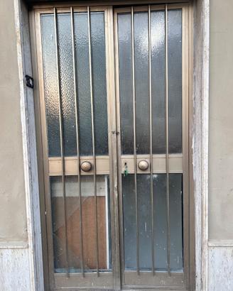 Porta d’ingresso in vetro – 220 × 120 cm