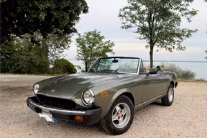 Fiat 124 Spider America 2.0-Pininfarina