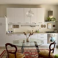 Cucina bianca moderna lineare