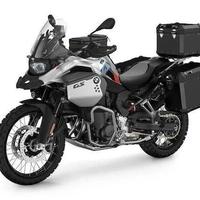 Porta valigie alluminio nere e porta top case nero