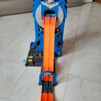 Piste Hotweels garage e drago che si muove