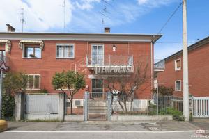 AMPIO QUADRILOCALE CON INGRESSO INDIPENDENTE DA RI