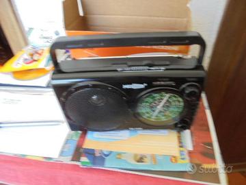 Radio portatile marca Max Excell nuova