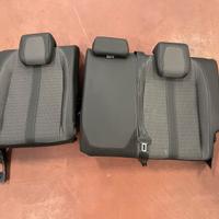 Sedili posteriori Peugeot 208 , pannelli e testa.