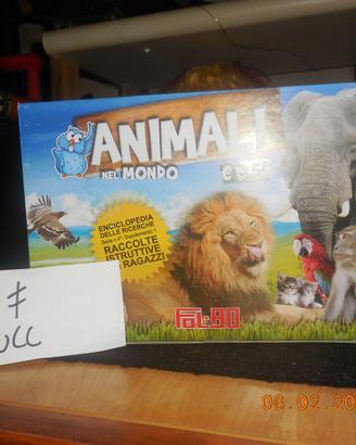 Animali nel mondo box di figurine pieno