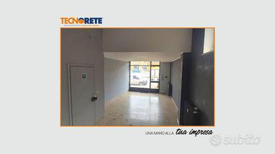 NEGOZIO A GASSINO TORINESE