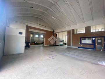 CAPANNONE A BAGNOLO IN PIANO