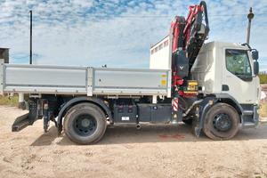 Autocarro Daf con gru