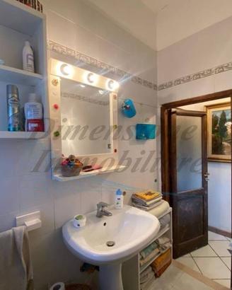 Appartamento di 75 m² con 3 locali e posto auto a 
