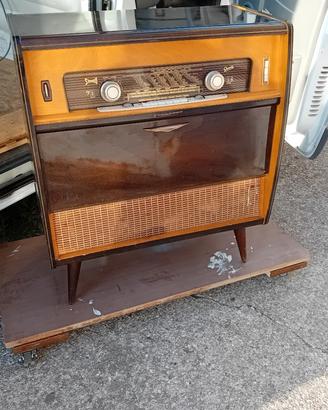mobile radio giradischi vintage 