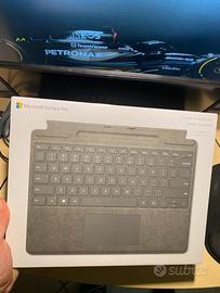 Microsoft surface pro signature keybord