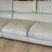 Divano in Pelle + Pouf