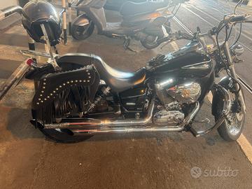 Honda shadow 750