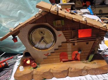 Orologio con casetta in legno fine anni 50