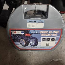 catene da neve nuove per vari tipi di gomma