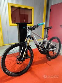 ORBEA WILD M20 CARBON 2024 allestimento M-Team tgM