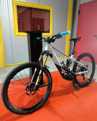 ORBEA WILD M20 CARBON 2024 allestimento M-Team tgM
