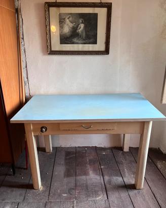 Tavolo da cucina anni ‘50 con mattarello integrato