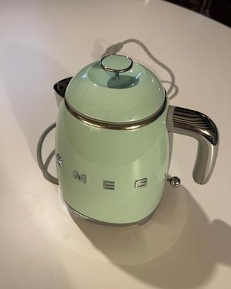 Mini Bollitore Smeg 50's Style 0,8 lt