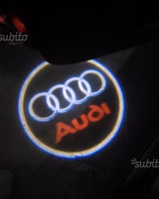 Luci Led Audi con logo