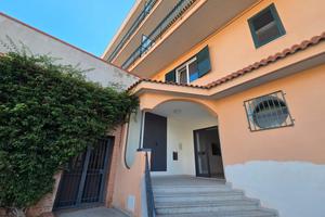Baronissi, stanza in appartamento