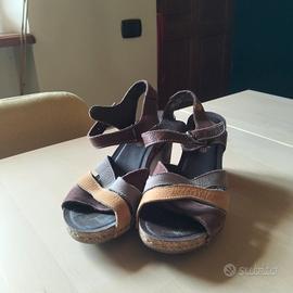 sandali estivi con zeppa
