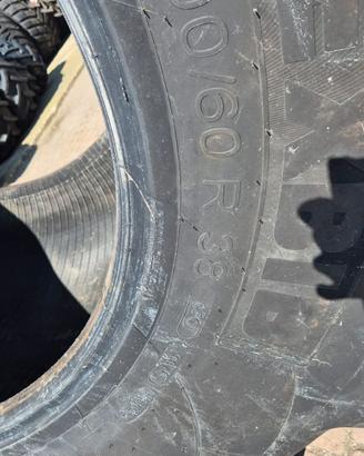 Gomma 900/60 38 usato michelin