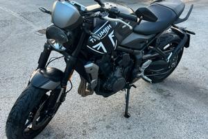 Triumph Trident 660