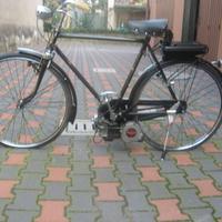 motorino Mosquito montato su bicicletta Bianchi