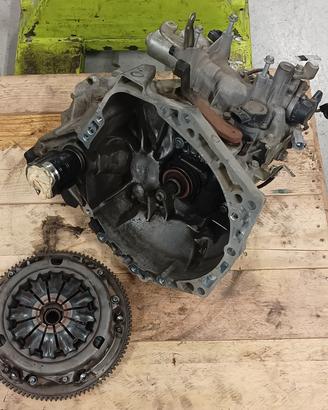 303300H020 CAMBIO AUTOMATICO E FRIZIONE TOYOTA AYG