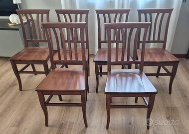 Vario arredamento interno in stile .