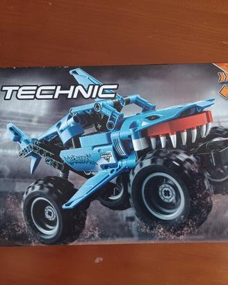 LEGO Technic 42134 - Monster Jam Megalodo